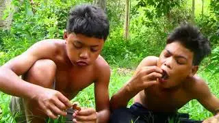 Awesome Video!!! Survival Skill, Find and Catching Rat, Snake, Fish and Deep Fried, Yummy Eating