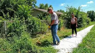 House Looked ABANDONED, But SINGLE MOM Was Needing Help Getting Lawn Back In Shape