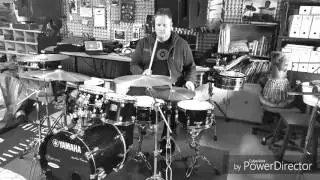 Nacho Flores. Tocando sobre temas de Earth Wind & Fire.  (Improvisado).