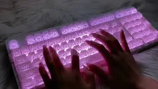 Magic colors on white keyboards light up the dream space!😎🤍🎨⌨️#magic #dream #space #game #trend