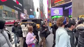 Naked Cowboy Steals the Show in Times Square - Students Can&rsquo;t Help but Gawk! times Square New York
