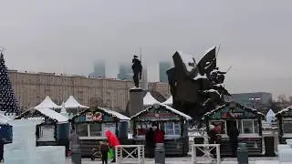 Ледовая Москва и катание на ватрушках с Поклонной горы. 14. 01. 2018.
