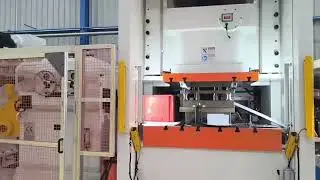 JDM's servo press at Europe customer's workshop 😀