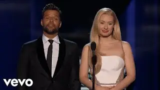 Iggy Azalea & Ricky Martin presents &ldquo;Icon Award&rdquo; at the 2014 Billboard Music Awards