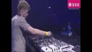 Ferry Corsten feat. Betsie Larkin - Not Coming Down