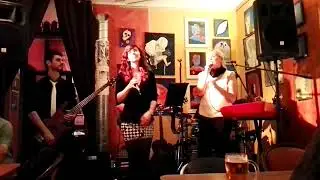 seven square meters - cry for more (cover)
