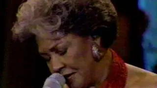 NANCY WILSON LIVE - I CAN'T MAKE YOU LOVE ME