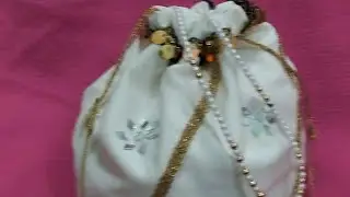 घर में रखी मोती की माला से पोटली बैग बना के उसमें सुन्दर सा हैन्डल बनाये🙏👌#handmadepotli 