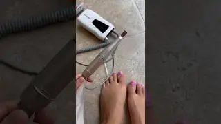 Beaut&eacute; des pieds avant le d&eacute;part en vacances 🦶🏼🩷 #pedicure #pieds #vernissemipermanent #soin