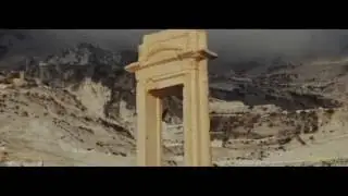 A small-scale reproduction of the Bel temple arch in Palmyra - Tor Art