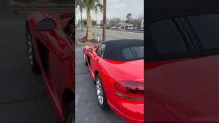 Несколько новинок: Dodge Viper, кабриолет SRT 10, спортивный автомобиль и Duallys.