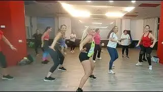 GOLDEN. ZUMBA. MARICHER ZUMBA ZIN.