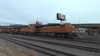 BNSF #7356 Leads EB Stacktrain. Kansas City, MO 11/29/25