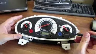 Suzuki Burgman 125 / 200 speedometer removal - DIY