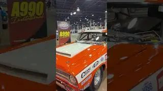 Автомобиль-победитель гонок NHRA Super 1965 года, принадлежащий Бутчу Лилу из Калифорнии и принад...