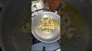 HOW to Saut&eacute; SHRIMP | GARLIC Olive Oil SHRIMP | SAUTEED Shrimp