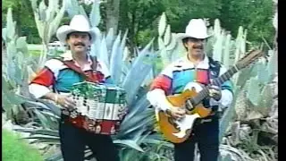 Leones Del Norte - Y No Puedo Olvidarte Video Oficial (1996) 