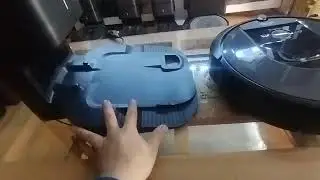 Irobot Roomba i7 plus, dòng máy được bán chạy nhất bên em 2024, thông minh và tiện dụng