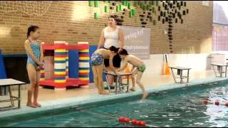 rick gaat afzwemmen