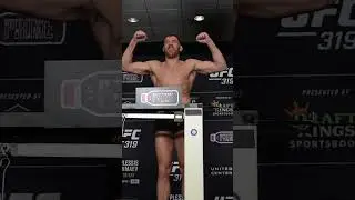 DDP weighs in, that makes your main event official! 🚨 #ufc319