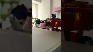 Fail moment 🤣🤣🤣#optimus #optimusprime #robot #robosen #transformers
