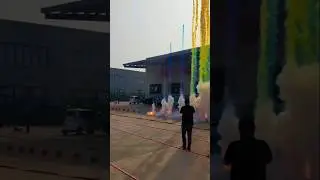 New colour bomb crackers 😱💥 #colourbomb #crackersindia#fireworks #crackers#diwalicrackers#viralvideo