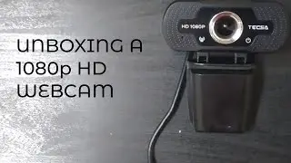 Unboxing an HD webcam
