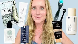 What I am LOVING right now: new Sunscreen & Skincare, Haircare, Books...