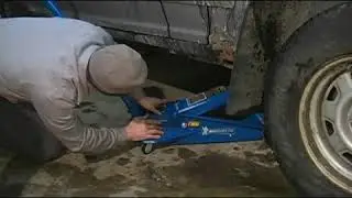 Jacking Up a Vehicle & Removing Jack Stands