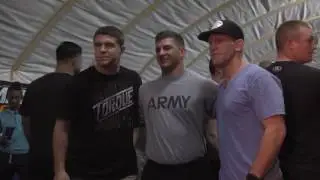 Dagger Report Kuwait   UFC Fighters Visit Camp Buehring