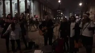 I Can't Keep Quiet Flashmob Choir Sing Hallelujah With Busker in Trafalgar Square