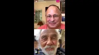 Tommy Chong being gifted a Solopipe