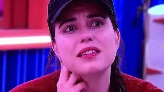 #bb24 #livefeeds BRITTANY TALKING TO HERSELF AGAIN 😪