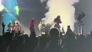 Ironic Forever Performance at Wrigley Field by Chris Brown who lost his gum endorsement deal in 2009