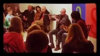 D&iacute;s&eacute;ad - Live Traditional Irish Music at Suas