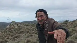 Τελευταίος τον Παλιών Βοσκών της Βιάννου Μας λέει πόσο ξύλο έφαγε ο πατέρας  του  από τους αντάρτες