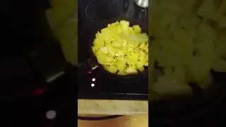 Как жарить картоху. #cooking #shorts