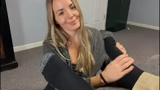 ASMR Giving a Foot Massage