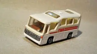 Cars Collection. (1960s Vintage Husky 20 Ford Thames Van) ( Minibus Majorette 1979-1985)