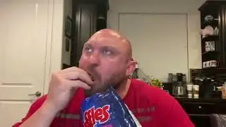 Ryback Eating Chips