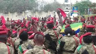 beret rouge gabonais en fete d'undependance