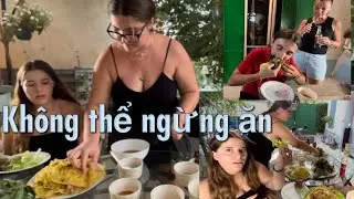 Thanh niên Pháp say mê bánh xèo Việt Nam, không thể ngừng ăn/ BÁNH XÈO phần 2