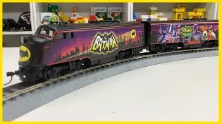 Classic Batman B Unit HO Scale Train - plus Walthers Power Loc Track is Terrible