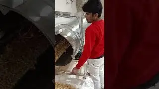 kurkure puffs roaster machine #viral #machine #food #packing mob 9650854787