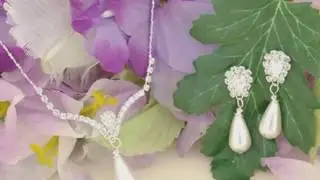 Beautiful Pearl Bridesmaid Jewelry Showcase