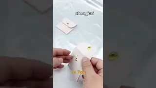 This is a light pink jewelry pouch, it is made of microfiber material,- zhongkai
