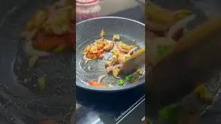 Chicken Omelette in 10 mins | leftover chicken omelette | #themadraseats