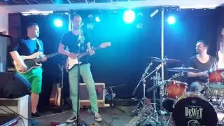 Radio501 Blues On Sunday   DeWet   video003   10 mei 2015