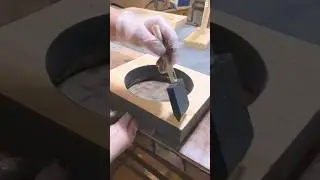 Teknik cerdas mengecat permukaan kayu dengan alat sederhana #shorts