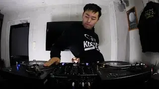 Dj Rena: flying lotus black balloons reprise routine